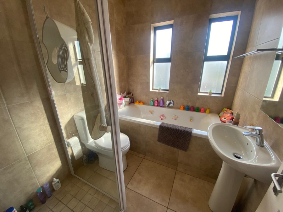 To Let 3 Bedroom Property for Rent in Brackenfell Central Western Cape